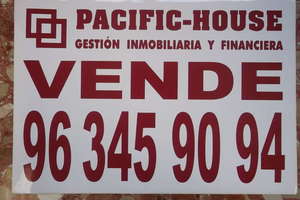 Parking space for sale in Campanar, Valencia. 